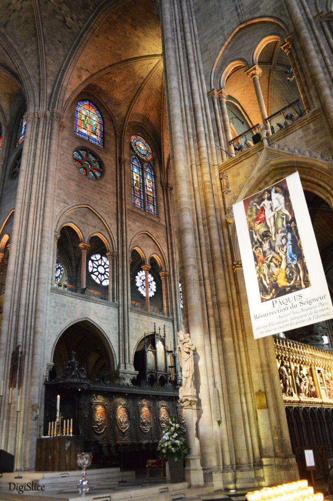  Notre-Dame interior, Paris - DigiSlice